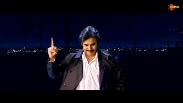 pk gadini devudu devudu ani ruddudu evaru nammadam ledu ani krishnudu role addu pettukunna evadu dekaledu sankrantiki😂😂😂😂 worst ante pk emo krishnudu anta getup set kaadu ani🙏