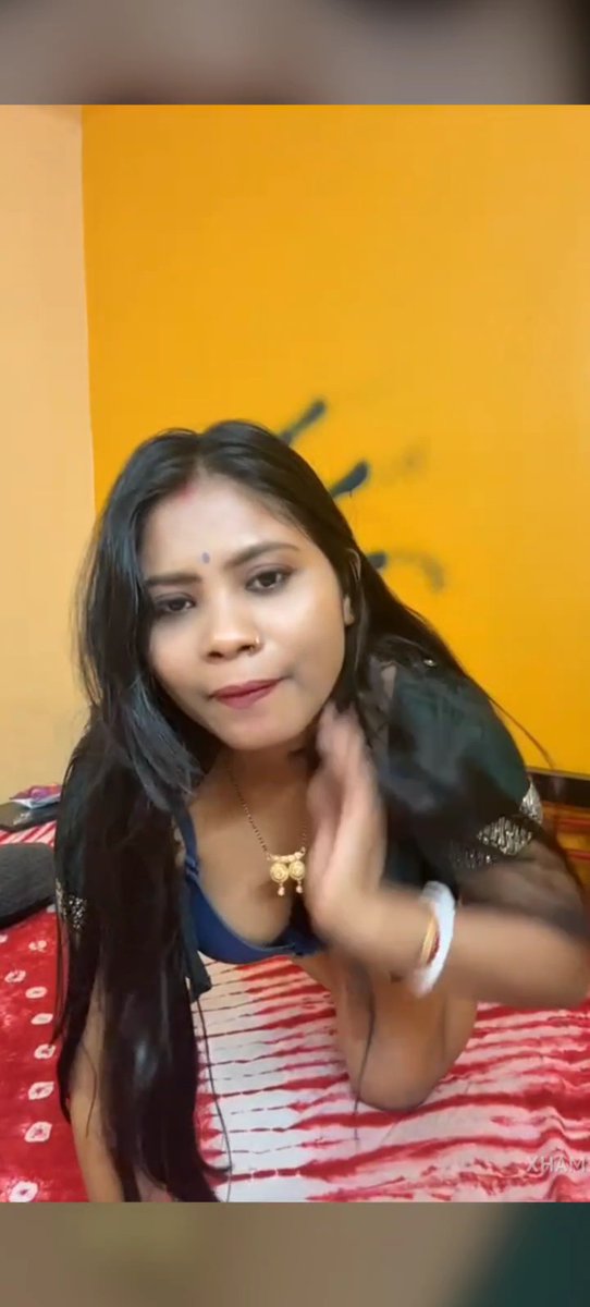 Desi bhabhi Dance #viral #desibhabhi #bhabhibathing #tamilbhabhi #viral