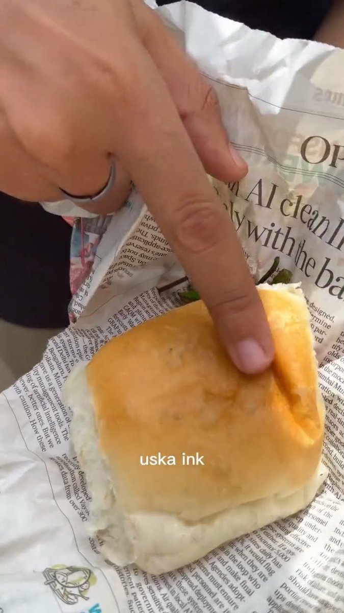 Mumbai’s street food is changing. Gloves. Hairnets. Cleaner utensils. No more newspaper wrapping. The FDA crackdown is bringing new hygiene rules to one of Mumbai’s most iconic food cultures.