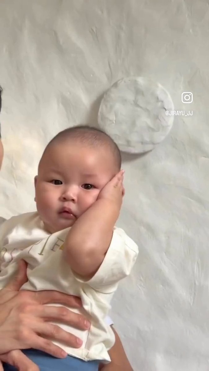 ✨ เมื่ออิ้งค์ วรันธร ร้องเพลงพบรัก ให้น้องพบรักฟัง 🤣🤣 น้าอิ้งค์ : คุณรู้ไหม ฉันชื่นชมคุณทุกครั้งที่หันมา 🤣 พบรัก : มองบนน น้าอิ้งค์ : ไม่รู้คุณได้ยินบ้างไหม คำว่ารักลอยอยู่ไม่ไกล พบรัก : ปิดหู แล้วเบะ 😱😱😩😩 #พบรัก #น้องพบรัก #เจมส์จิรายุ #Jirayu_jj #INKWARUNTORN