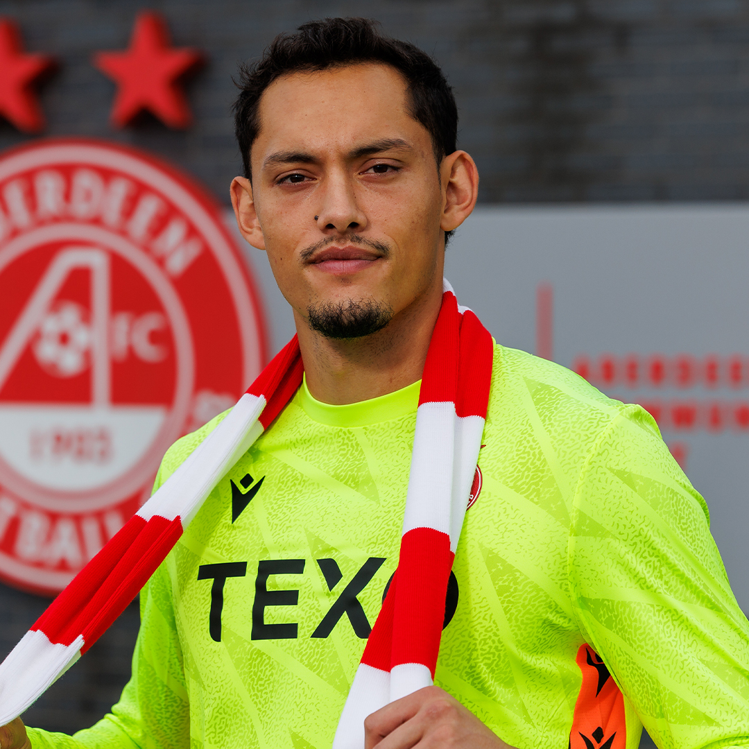 🆕 A good week on trial 🇩🇪 Background in Germany 🧤 The GK union 💼 Ready for the challenge ⛳ Moving to Scotland Daniel Klein speaks to RedTV for the first time ⤵️ 📺