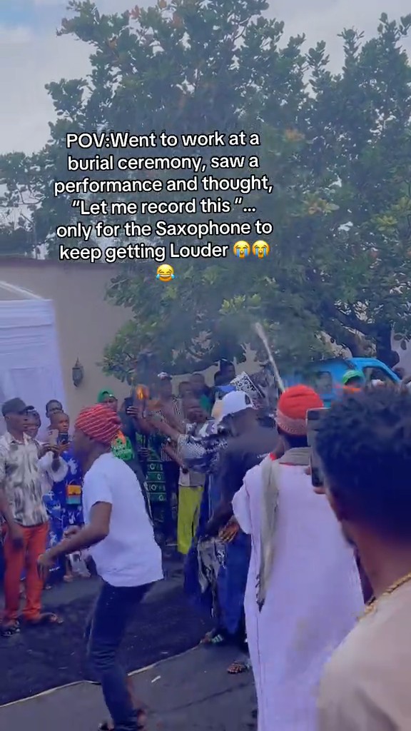 Moment Man Narrowly Escapes Being Burnt While Performing a Fire Creativity Stunt at an Event