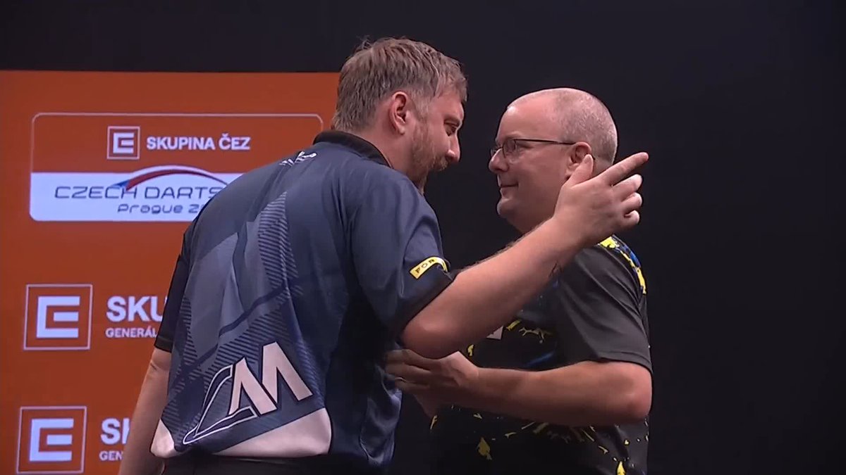 MENZIES WINS THE OPENER! Cameron Menzies is the first player through to round two of The Czech Darts Open, as the Scotsman beats Johan Engstrom 6-1! 📺 #ET12