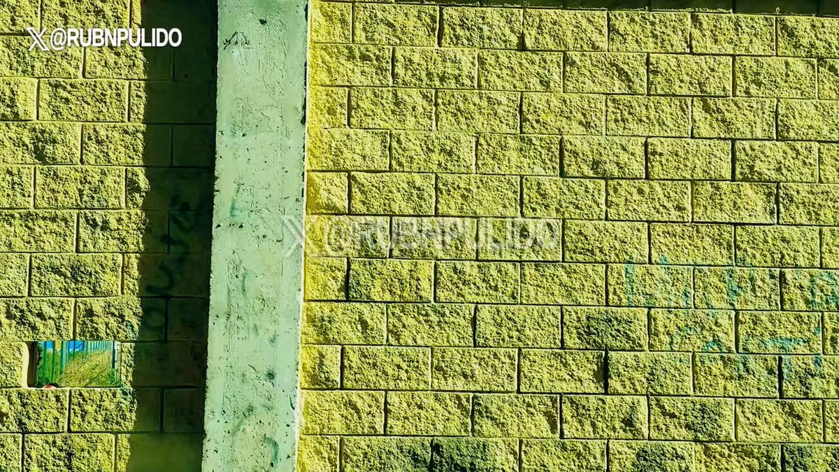 📹 Loma Margarita, Ceuta. Otro asentamiento de invasores que está pasando desapercibido. Más de 1.000 subsaharianos han sido introducidos en este espacio de dominio militar. Cuando intentas filmarlo, tratan de impedírtelo. Tras dos días buscando un ángulo para poder grabarlo, aquí lo tenéis. Otro embolsamiento más, prueba de que el Gobierno no tiene ninguna intención de solucionar esta situación.