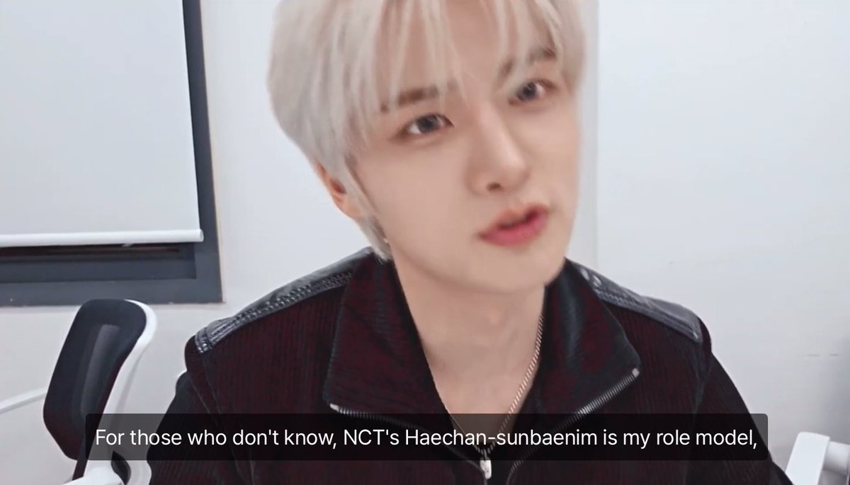 sumpah lucu banget cerita yoon habis ketemu role modelnya haechan sunbaenim 😭😭 dia live ini beneran baru dateng dari SM, dia ke SM buat ketemu haechan dan take challenge dan dia prepare sampe ke salon 😭😭😭