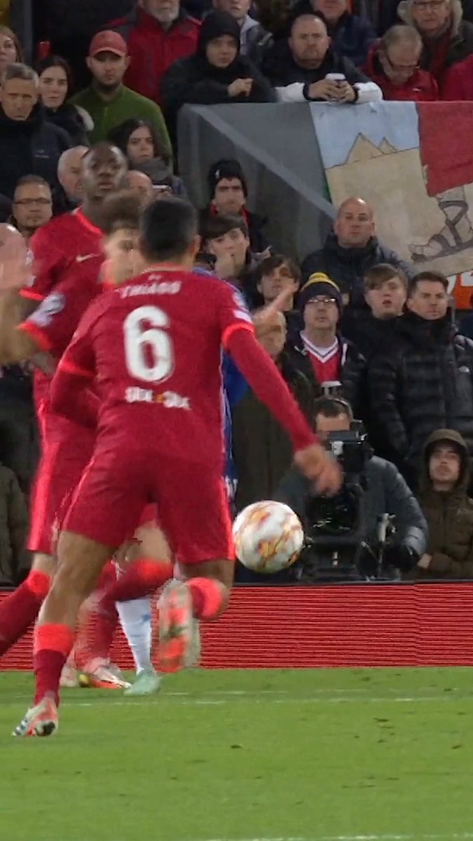 ⚽ 𝙏𝙝𝙞𝙖𝙜𝙤 𝘼𝙡𝙘𝙖́𝙣𝙩𝙖𝙧𝙖 🎯 #UCL | Thiago Alcantara