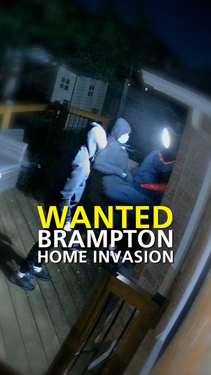 Two arrested, two still wanted 🚨 Police continue to investigate a violent home invasion and shooting in Brampton after suspects forced their way into a home near McLaughlin Rd. and Steeles Ave. W. The incident left two victims with gunshot wounds, and investigators are still working to identify and locate two outstanding suspects. Anyone with information is urged to contact the Central Robbery Bureau at 905-453-2121 ext. 3410.