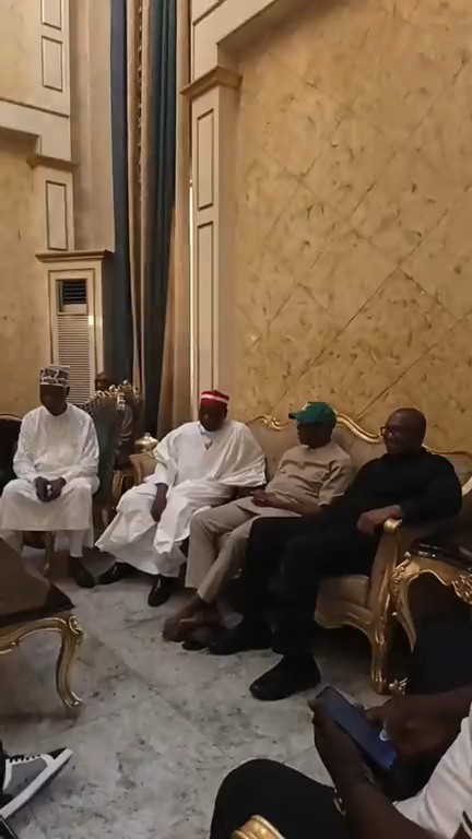 NDC presidential candidate, Mr Peter Obi, alongside Rabiu Musa Kwankwaso, currently at Rotimi Amaechi’s residence in Rivers State ahead of his mother’s burial tomorrow.