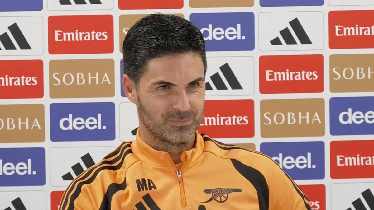 I love the players we have, that's for sure." Mikel Arteta's funny exchange with Gary Cotterill over Arsenal's decision to not recruit more players this summer 😅
