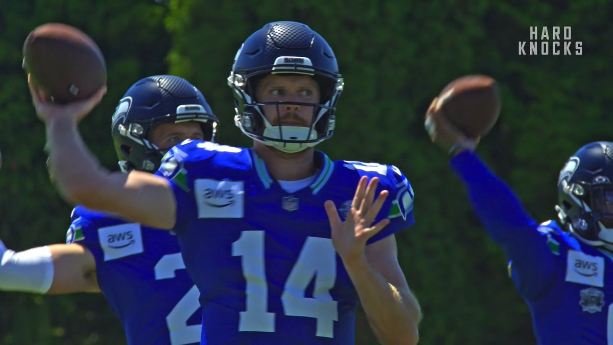 Synchronized slinging #HardKnocks
