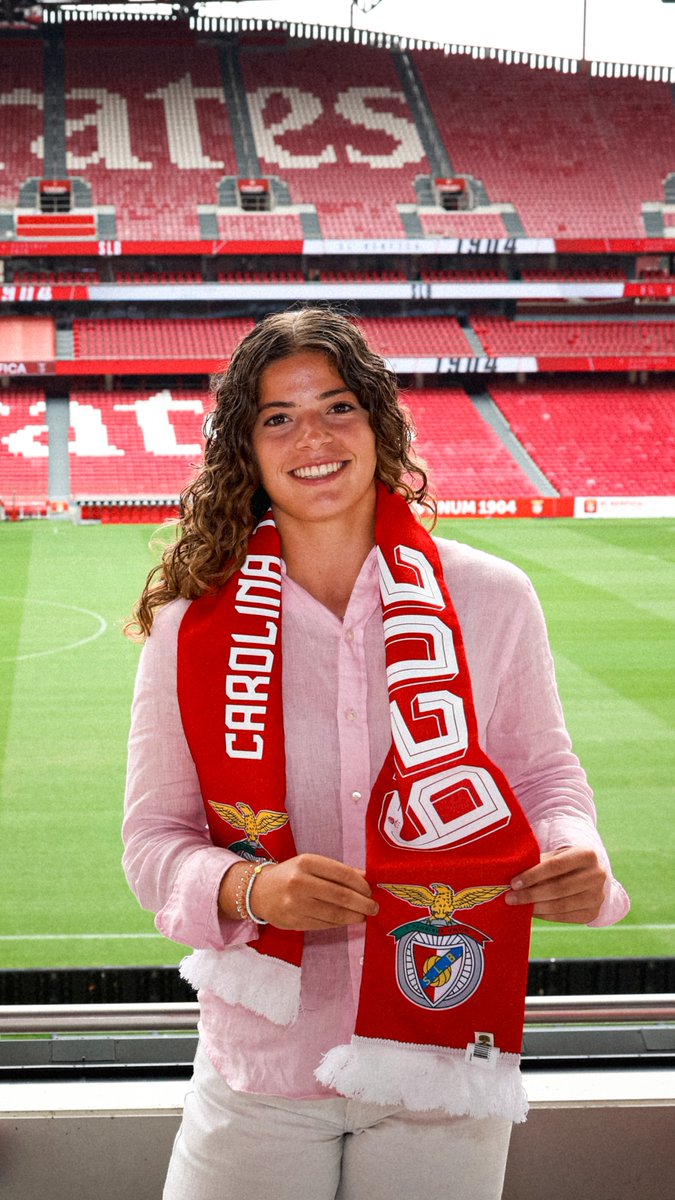 ✍️ Carolina Tristão continua de águia ao peito! 🦅 #SLBenficaFem