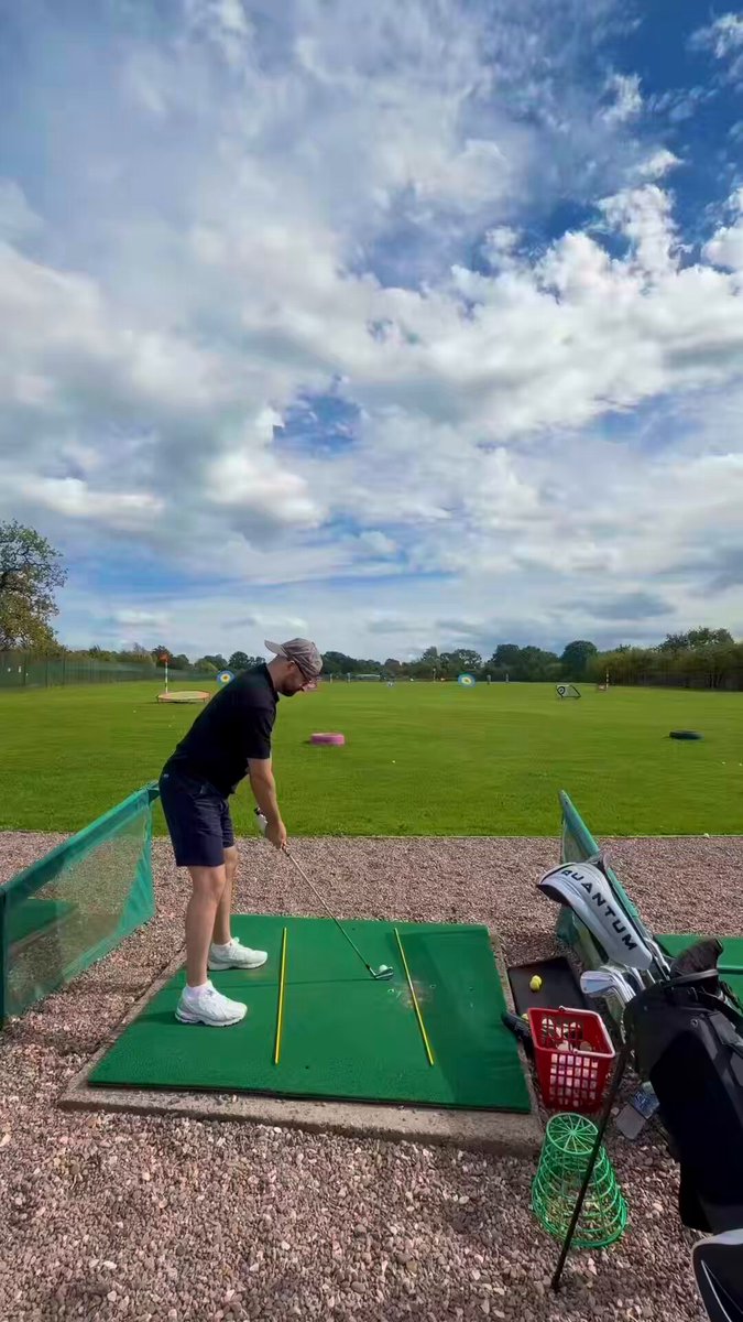 Some shots from the range yesterday. If anyone is struggling in their transition and feel they’re firing their hips too early, the alignment stick through the belt was UNREAL yesterday, forced me to lower my hands first before rotating.