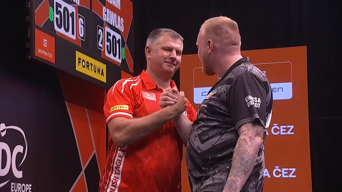 RATAJSKI KO'S GAWLAS! Krzysztof Ratajski is through to round two of the Czech Darts Open, as the Polish Eagle beats Adam Gawlas 6-2! 📺 #ET12