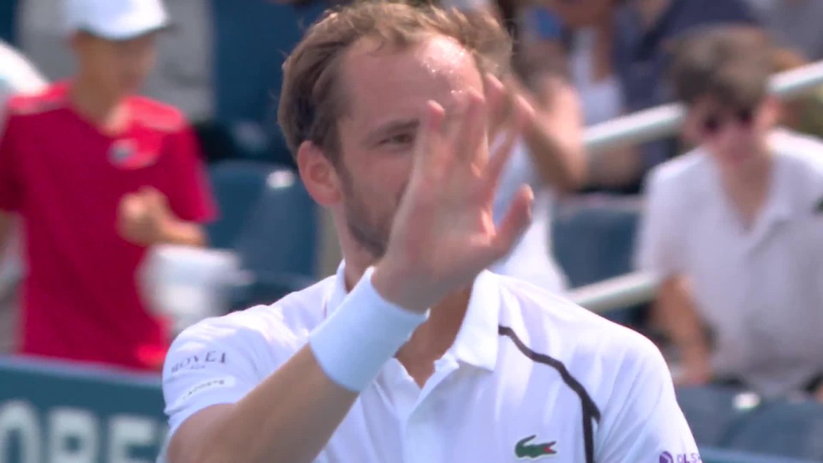 Flawless Daniil ✨ Medvedev reaches Round 4 in New York and is yet to drop a set!
