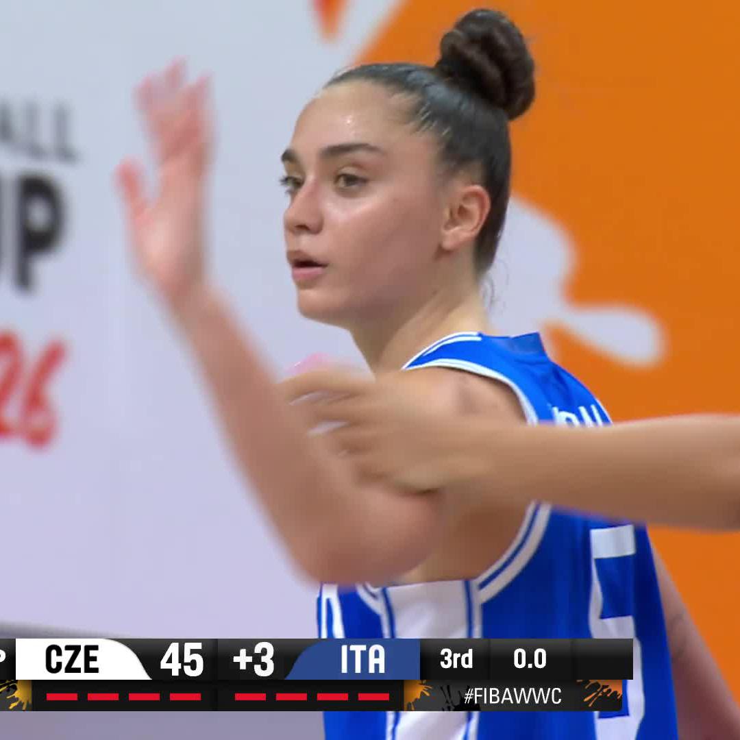 MATILDE VILLA! ICE IN HER VEINS 🥶 #FIBAWWC | Italbasket
