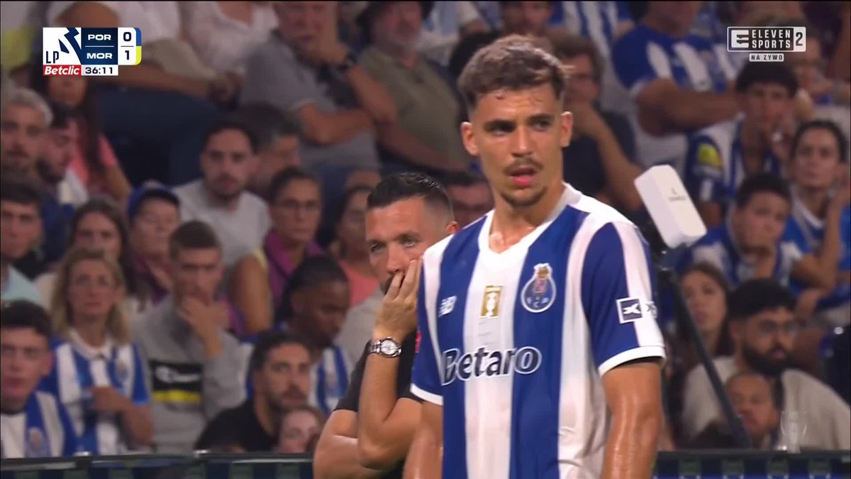 𝐆𝐎𝐎𝐎𝐋 🇵🇱 𝐉𝐀𝐍𝐀 𝐁𝐄𝐃𝐍𝐀𝐑𝐊𝐀! ⚽🎯 Idealna główka reprezentanta Polski, świetnie wykorzystany stały fragment gry! 🔝💪 #PortuGOL 🇵🇹