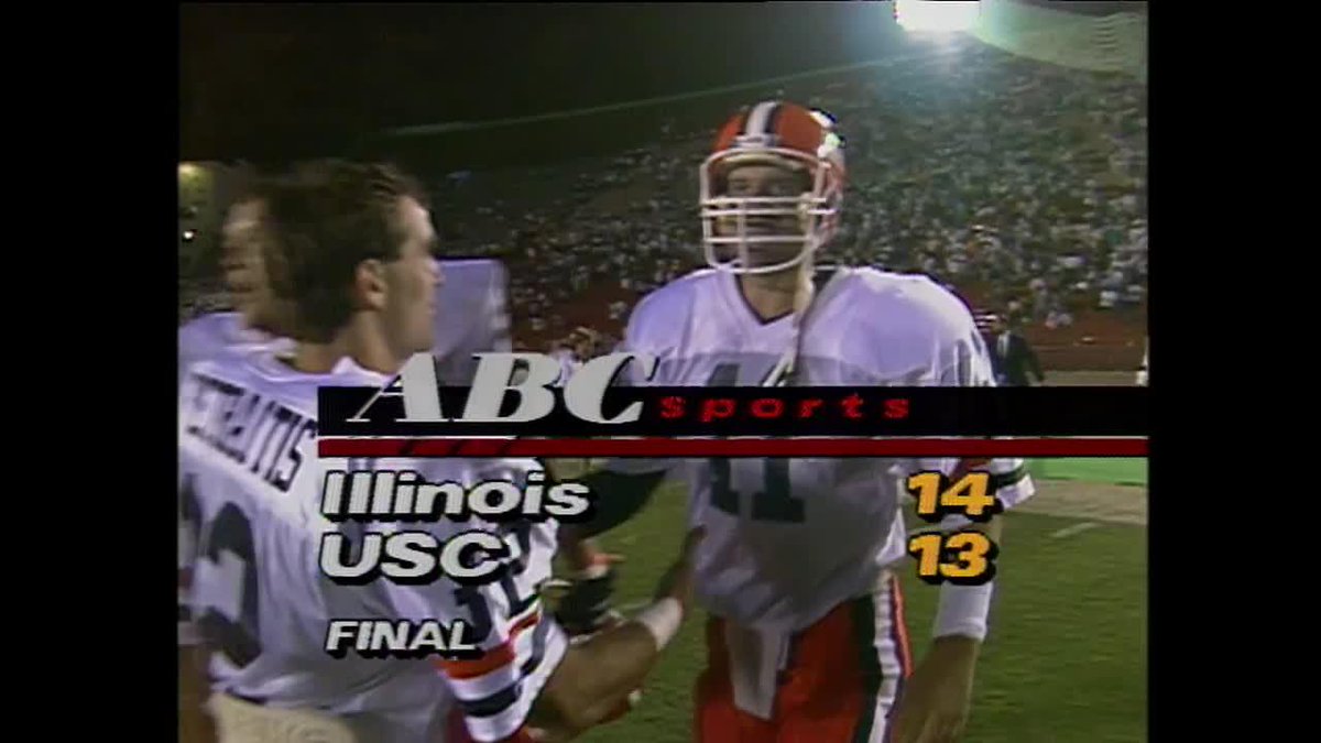 Remember this B1G comeback? #OTD in 1989, Illinois Football stormed back with two late touchdowns to knock off No. 5 USC, 14-13, in the season opener 🙌