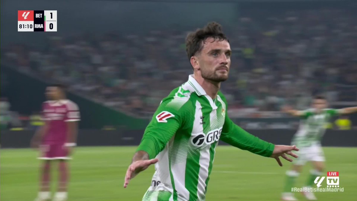 TROY PARROTT SCORES AGAINST REAL MADRID!!! 😱 What a moment for the Irishman as he opens the scoring with his first Real Betis goal 🌴