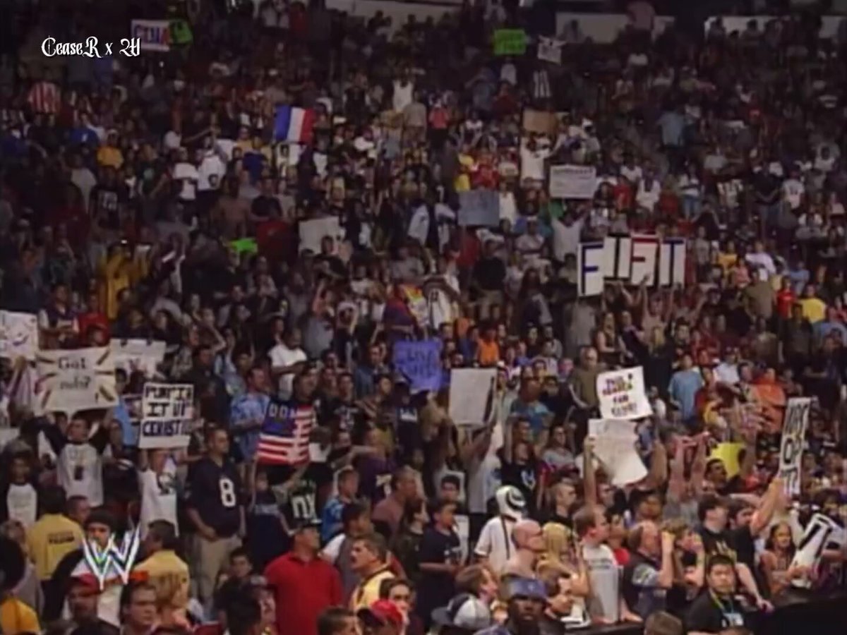 John Cena was moving crowds like fucking air every week in 2004, before even he was in his Prime &amp; Face of the company. The fact that you chose Roman’s "return" clip to compare already told me you're THE dumbass. Here's the Compilation. THERE ARE LEVELS TO THIS SHIT, SON. 🥶