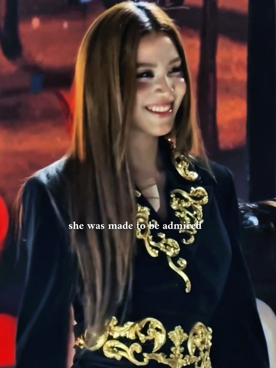 Can we PLEASE talk about Bonnie’s beauty because I’m starting to think this is a personal attack 😭😭😭 THE FACE. THE EYES. THE SMILE. THE LIPS. THE CHEEKBONES. THE WAY SHE LOOKS WHEN SHE’S JUST EXISTING??? HELLO??? She doesn’t even have to do anything. She can literally just stand there and somehow look like the most beautiful woman I’ve ever seen. It’s actually ridiculous. 🫠 And honestly… I understand Emi now. I really, REALLY do. 😭 Because how are you supposed to act normal when THAT is the person standing in front of you??? I would be staring too. I would be smiling at her for no reason. I would forget the entire conversation because I’d be too busy looking at her face. I would need someone to physically remind me to behave. 😭 Every time I see Bonnie, I’m like “oh, she’s pretty” and then five seconds later I’m like OH. SHE’S INSANELY PRETTY. There’s always another level. 😭 Emi, girl… I owe you an apology. I finally understand the obsession. In fact, I think you’re showing remarkable restraint. 😭🤚 GEMINI START THE ADVENTURE #GeminiConcertD1 #beonnnie #emiamily #emibonnie
