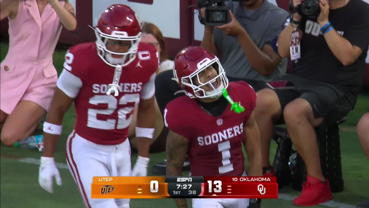 88-yard punt return TD for the Sooners in Norman 🔥