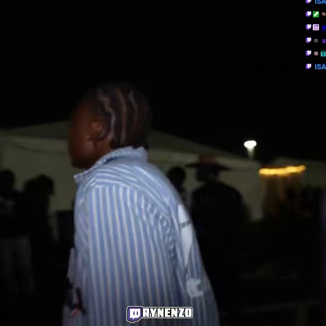 Enzo saw Davido in Washington,DC and immediately prostrated for OBO 😂🔥 See as Davido shine teeth! 😂