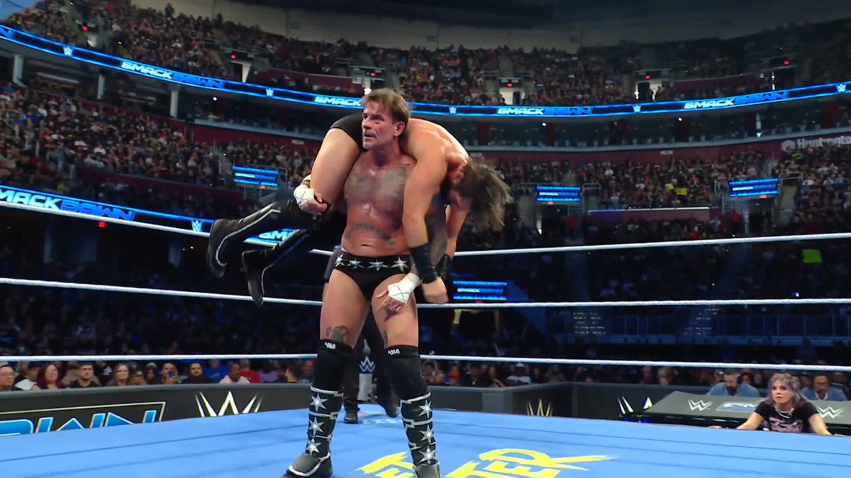 .Sami Zayn has arrived and the chaos has begun! 😱 😱 Candice LeRae | Johnny Gargano