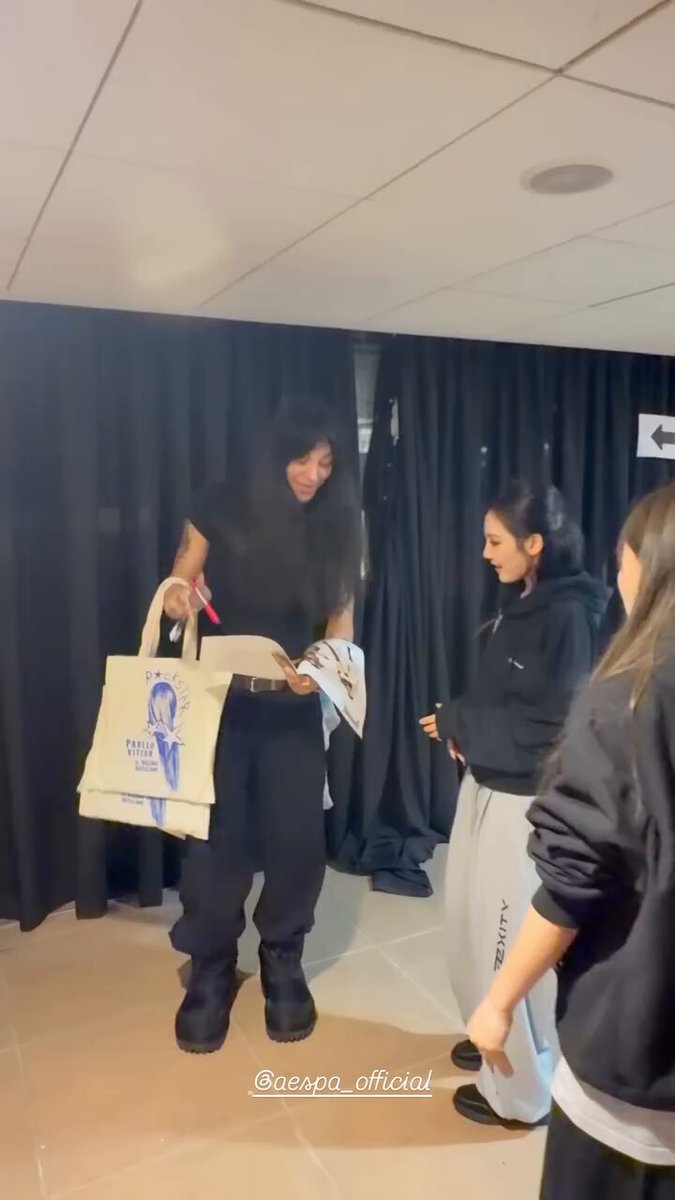 this ningning and pabllo interaction so cute 🥺