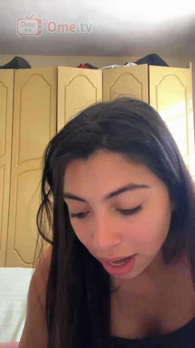 Deu nem 3 minutos de live e ela fez isso 😳