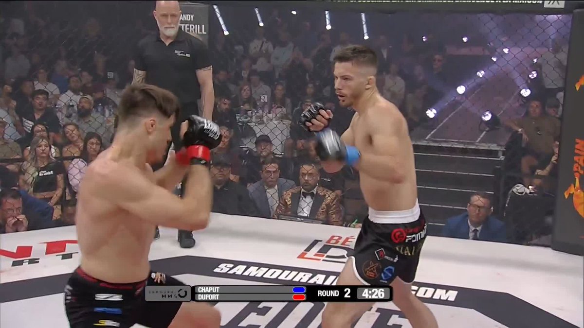 THIS IS ART!! 🤌 Michael Dufort defends the lightweight title!! [ SamouraiMMA21 | Live on UFC Fight Pass ]