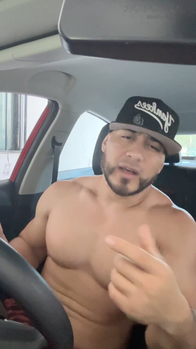 Con esa de fondo pa chingar en el Only