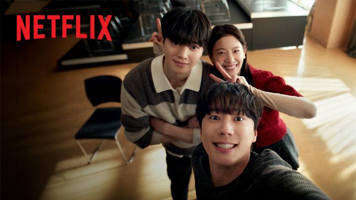Nggak sabar nontonin Song Kang & Lee Jun-young mainin ̶p̶e̶r̶a̶s̶a̶a̶n̶ piano lagi di episode terbaru drakor Four Hands, Two Sonatas. Tayang tiap Sabtu & Minggu di Netflix! 🎹