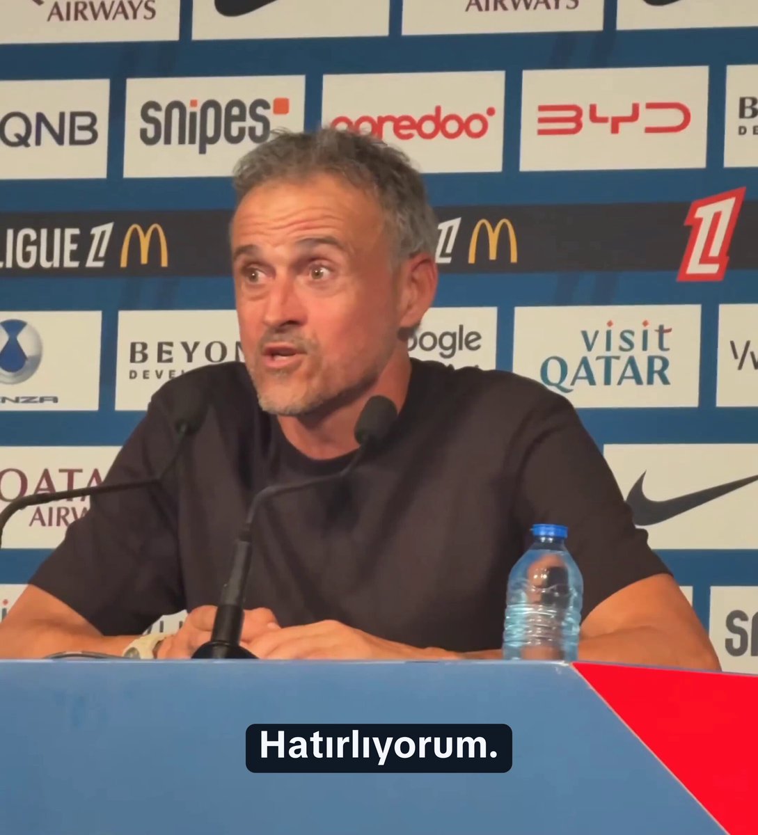 Luis Enrique: "Hatırlamıyorum. Bilmiyorum ama benim için çok güzel olan bir anıyı hatırlıyorum. Barcelona formasıyla 100. golümü Galatasaray stadyumunda atmıştım."