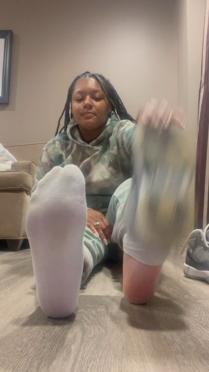 These shoes make my feet so dry