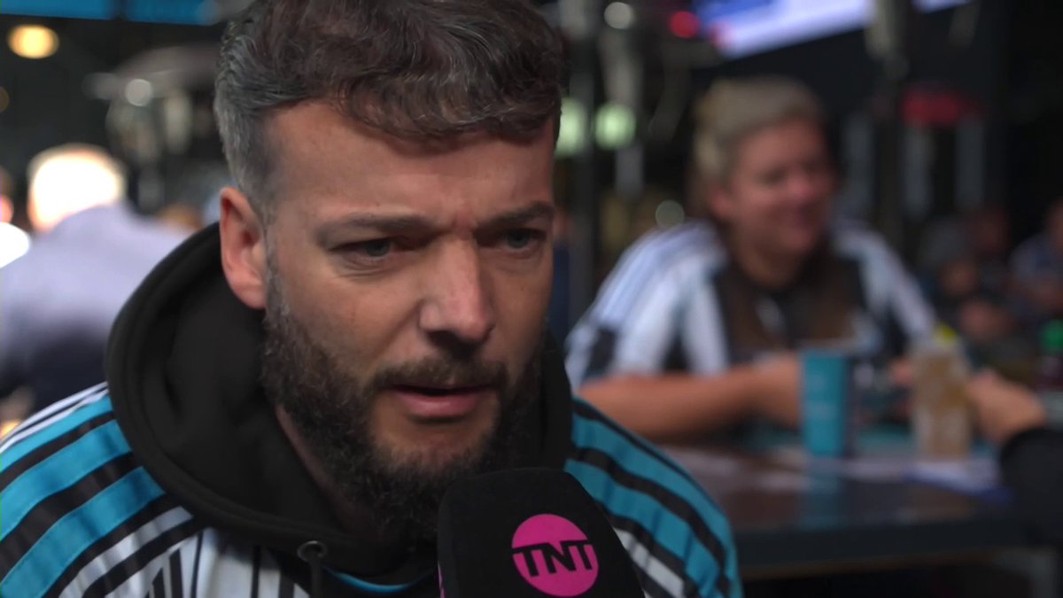 “They haven’t got an unlimited flow of cash.” 💰 David Ornstein explains the financial considerations behind Manchester United’s summer business. 🎙️ Liam MacDevitt | 📺 Watch live on TNT Sports & HBO Max