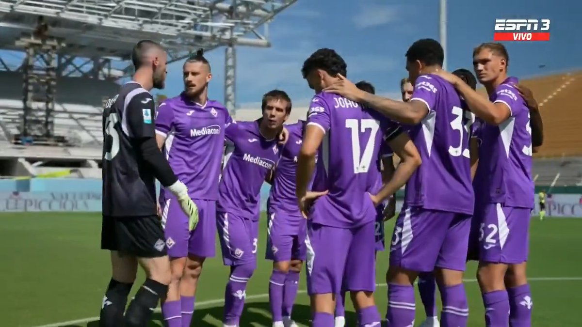 Mastantuono fue el encargado de dar la arenga en la Fiorentina 🔥
