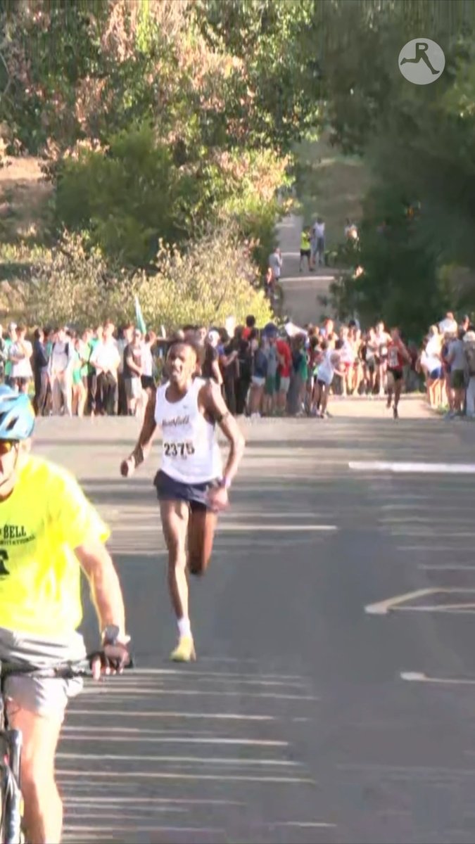 Adbi Hassan takes down Parker Wolfe's Liberty Bell Invite course record en route to his 18 second win Saturday morning! ⏱️ 14:24.7 for 5k 📺