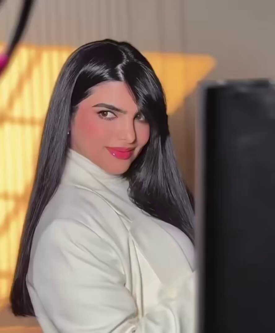 هذي منجدها !! اخر شي كنت اتوقعه منها😩😩😩