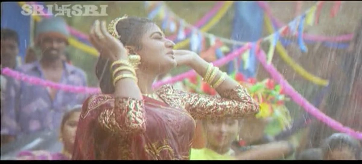 Nammoora Mandara Hoove (1996)- Directed by Sunil Kumar Desai An all-time romantic blockbuster and the second-highest-grossing Kannada film of 1996, only behind Janumada Jodi 🤍🎬 #DrShivarajkumar #SunilKumarDesai #RameshAravind #Prema