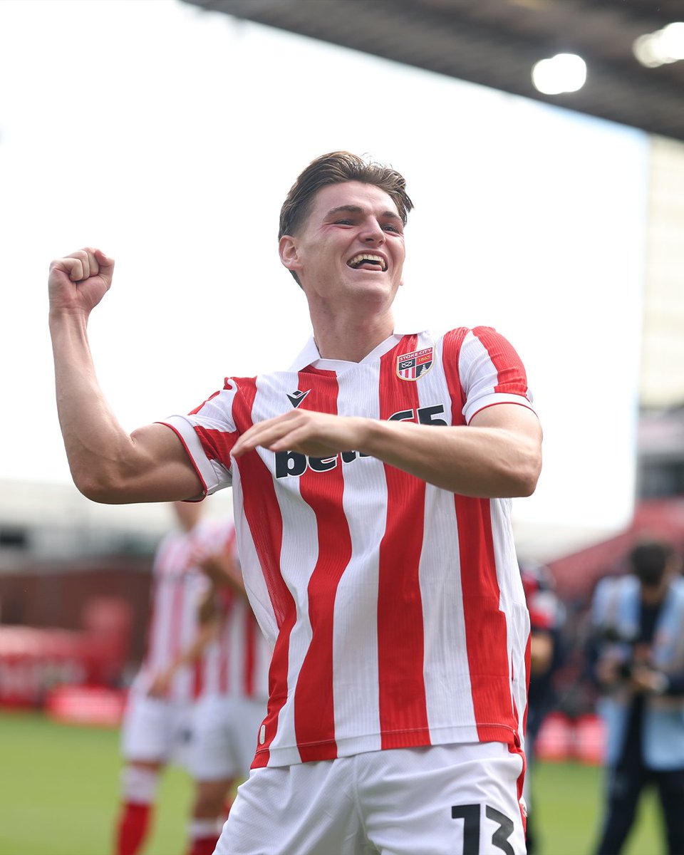 Your lads in red and white 🙌