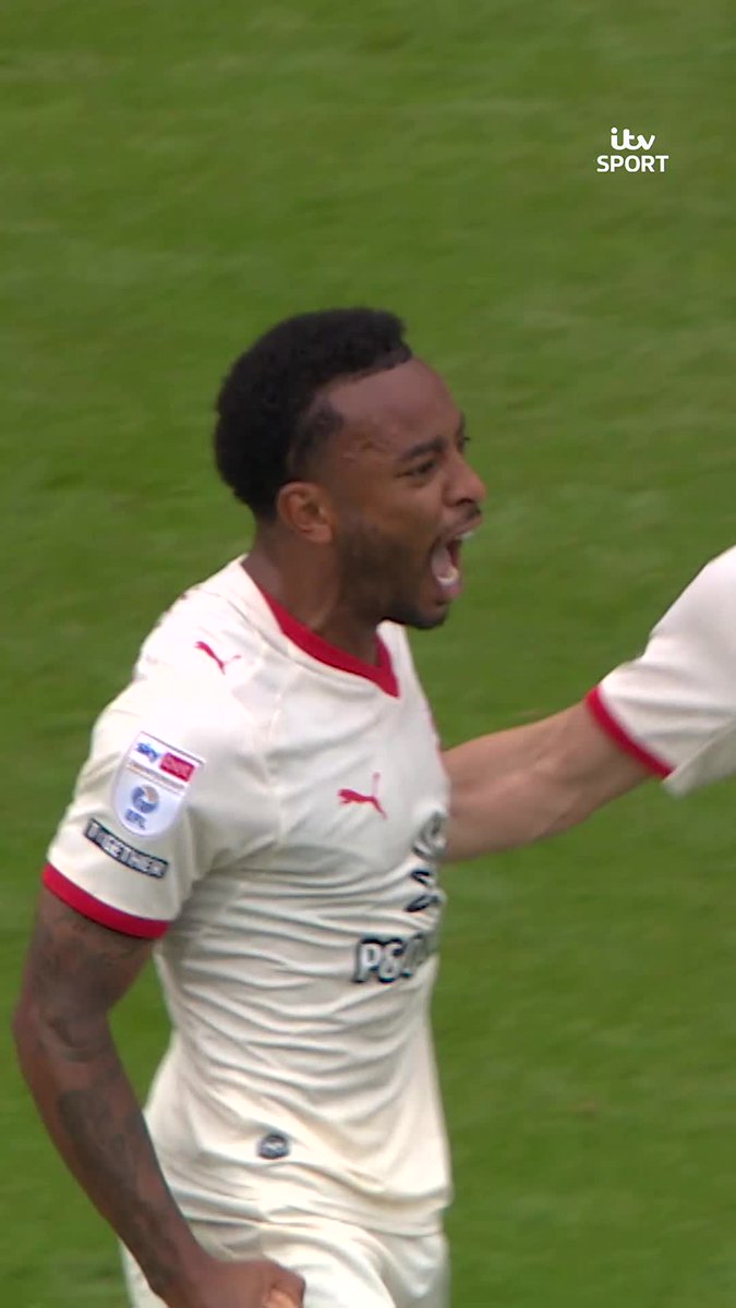 Put some welly on it! 💥 Southampton FC's Brazilian left back Welington with a stunning strike