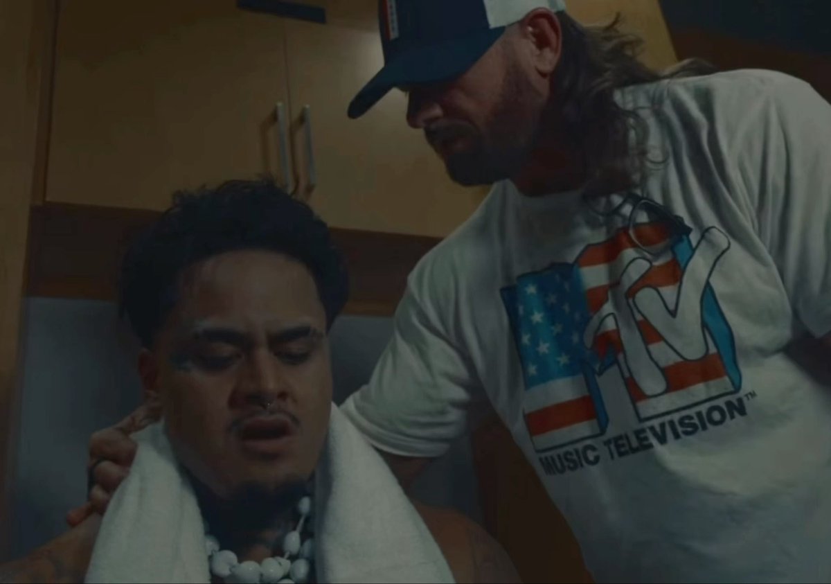 AJ Styles telling Zilla Fatu he did a great job after his NXT in ring debut at HeatWave: “You got another one coming” 👀 Seeing Aj help out all of the younger talent is great to see man.