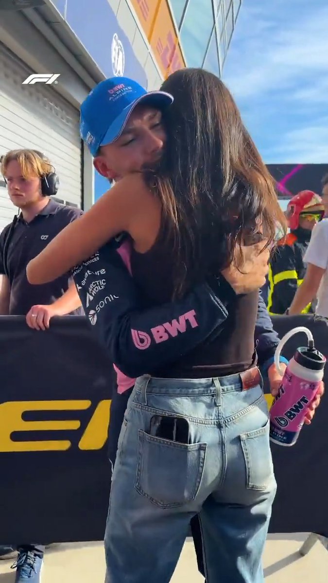 BIG hug from Kika 😍 #F1 #ItalianGP BWT Alpine Formula One Team