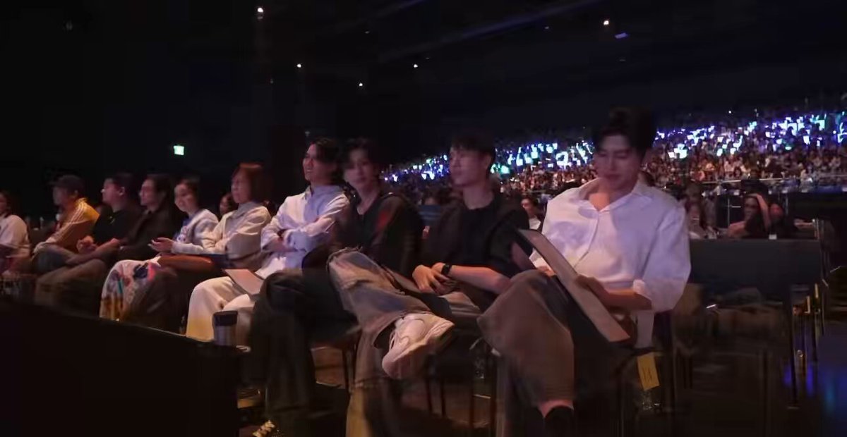 ทุกคนตะโกนเสียงดังมาก “ปอนด์ภูวินเป็นแฟนกัน” 555555555555555555555555555555 #GeminiConcertD2
