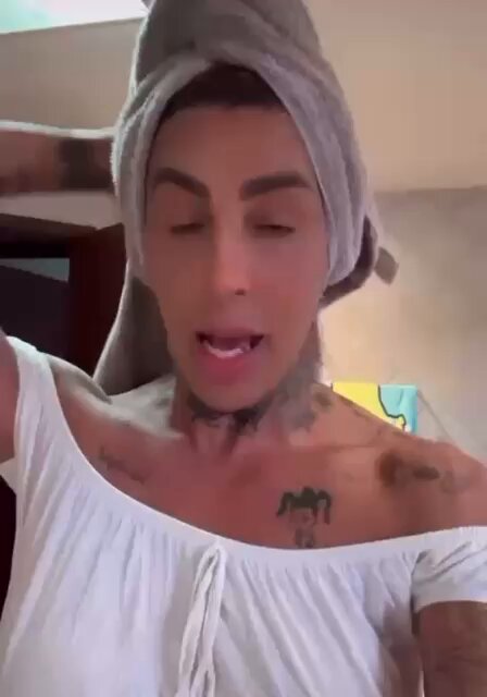MÃE! Pepita se pronuncia e sai em defesa de João Victor Gonçalves após ele ser vítima de um episódio de homofobia: “Se sinta abraçado, se sinta acolhido. Essa briga não é sua, é NOSSA, de uma comunidade inteira que só quer viver e quer ser feliz.”