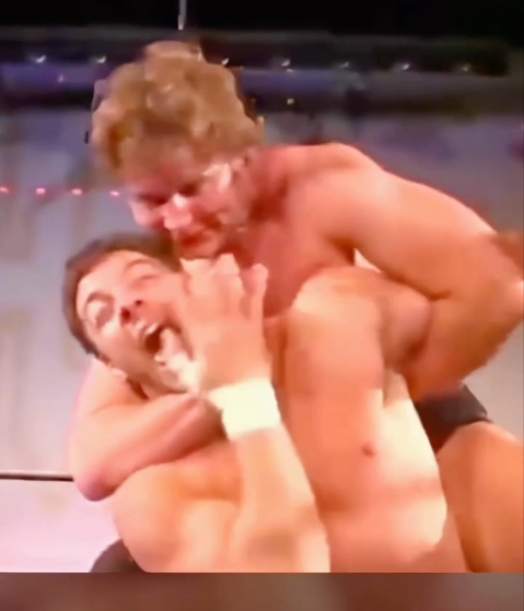 LA KNIGHT (Dicc Ricc) VS Jon Moxley before the fame. Fun Fact: Mox and La Knight used to be roommates together.