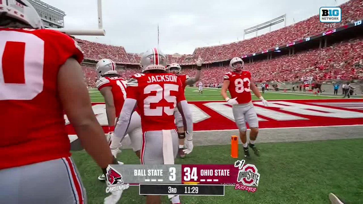 BO KNOWS THE ENDZONE ‼️ That's a career high 65 yard run for the score.