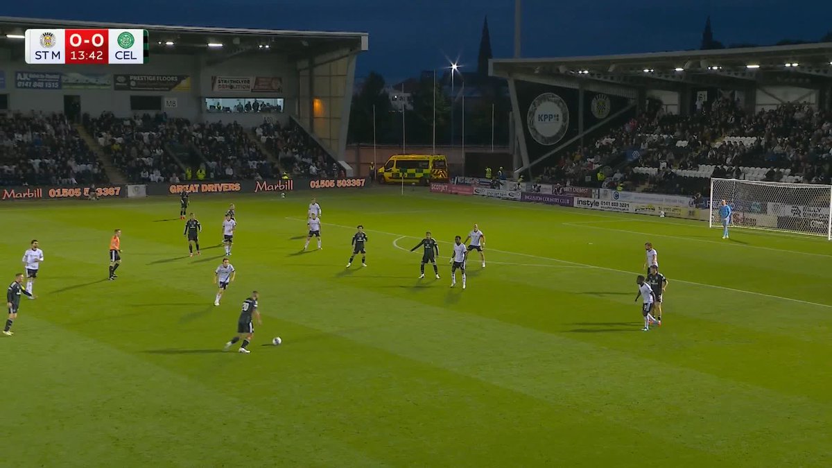 🗣️ “Really good switch from Carter-Vickers” Yang hits the post and it remains goalless between St Mirren and Celtic ⤵️