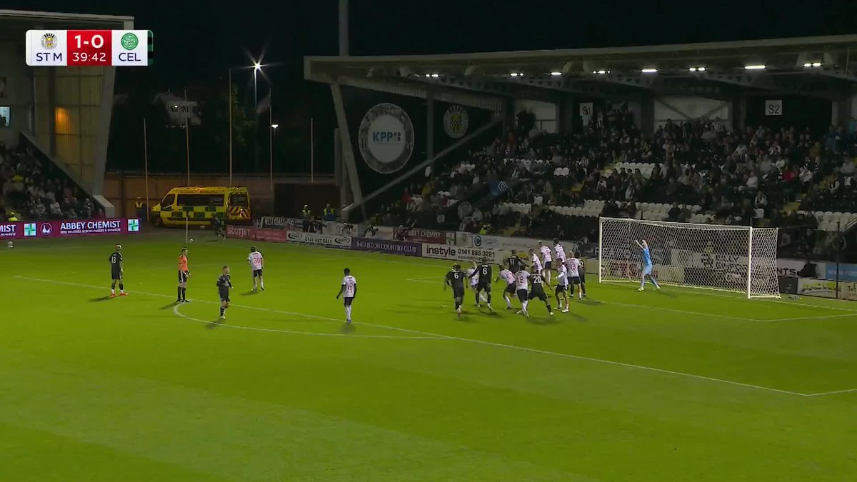 🧤 “A swift reaction” Jacob Chapman denies Celtic captain Callum McGregor with a good save ⤵️