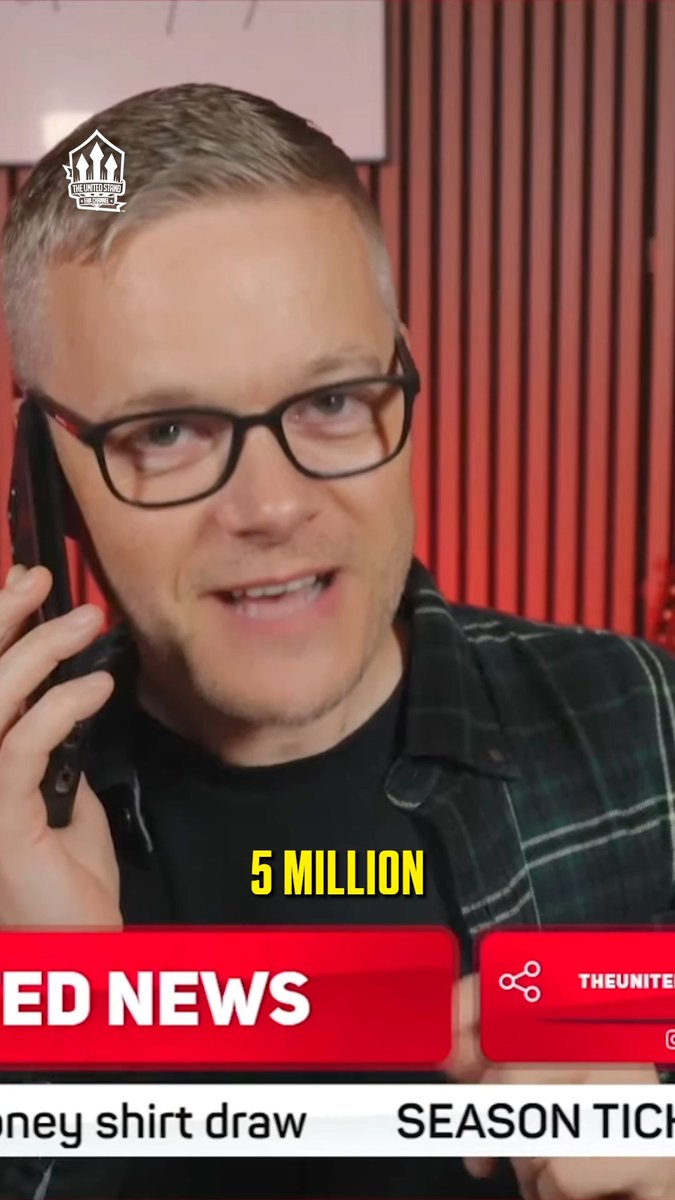 📞 LIVE footage of Man United looking for a left back on Deadline Day 😂
